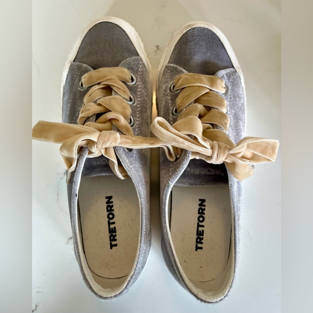 Tretorn Velvet Low Top Lace Up Sneakers